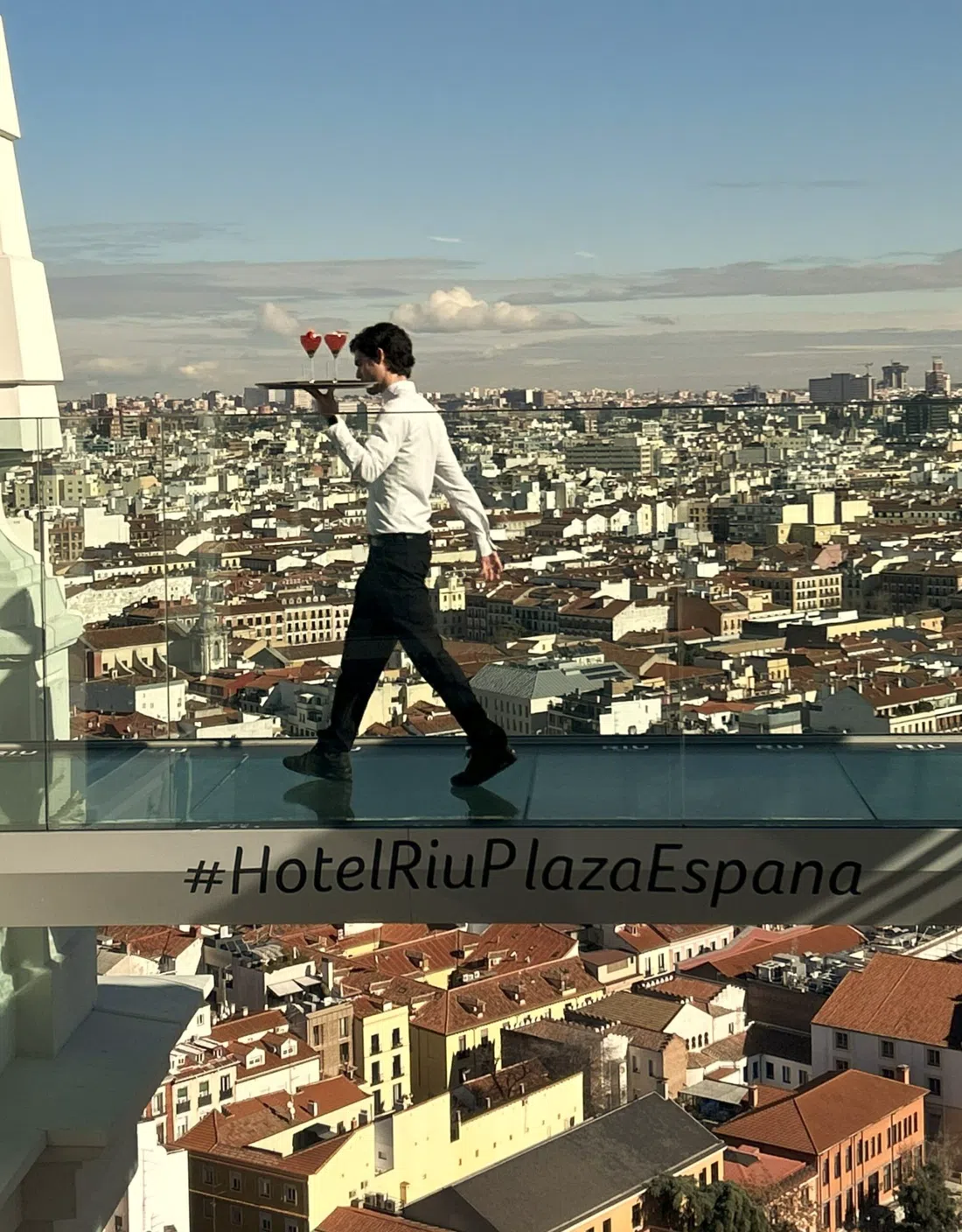 360° Rooftop Bar at Hotel Riu Plaza España, Madrid
