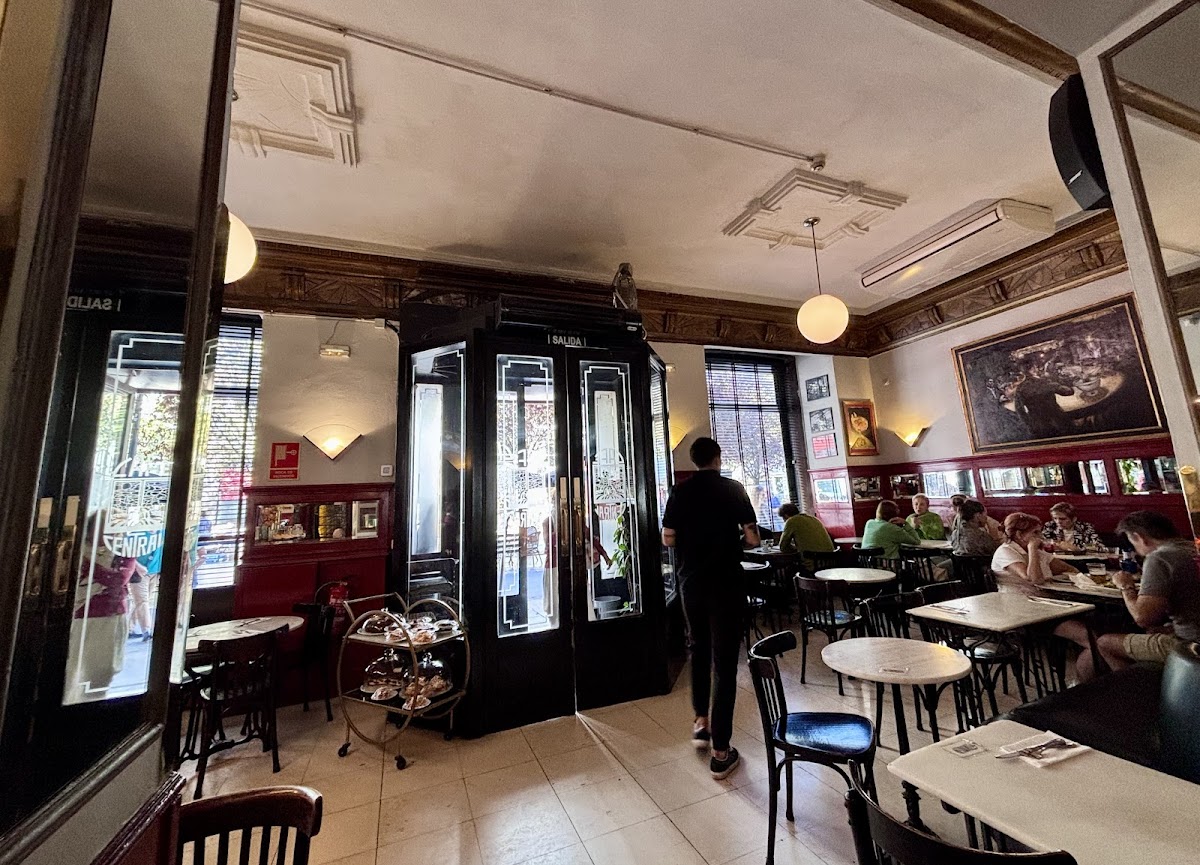 Café Central — photo 3